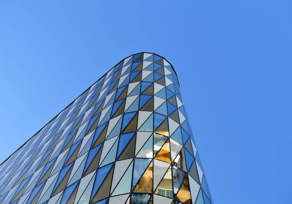 杏彩体育-重庆马拉松一位神级跑者在42公里处猝死,抢救细节与警醒